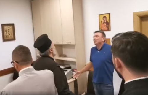 Napeto u Crnoj Gori: Sveštenici pozvani da daju izjave u policiji, među njima i protojerej Mirčeta